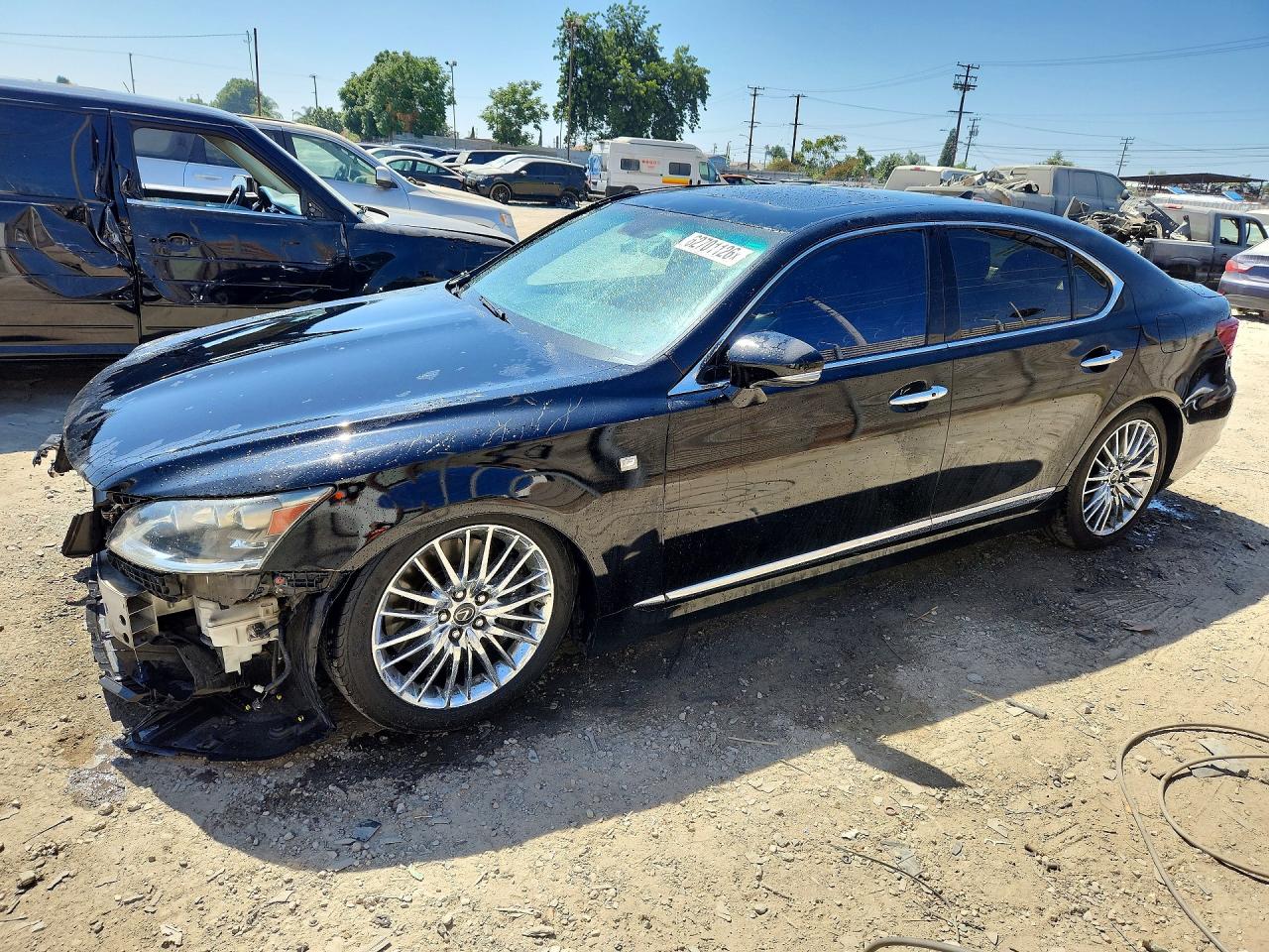 2013 Lexus LS 460, VIN JTHBL5EF4D5120501 — Front end