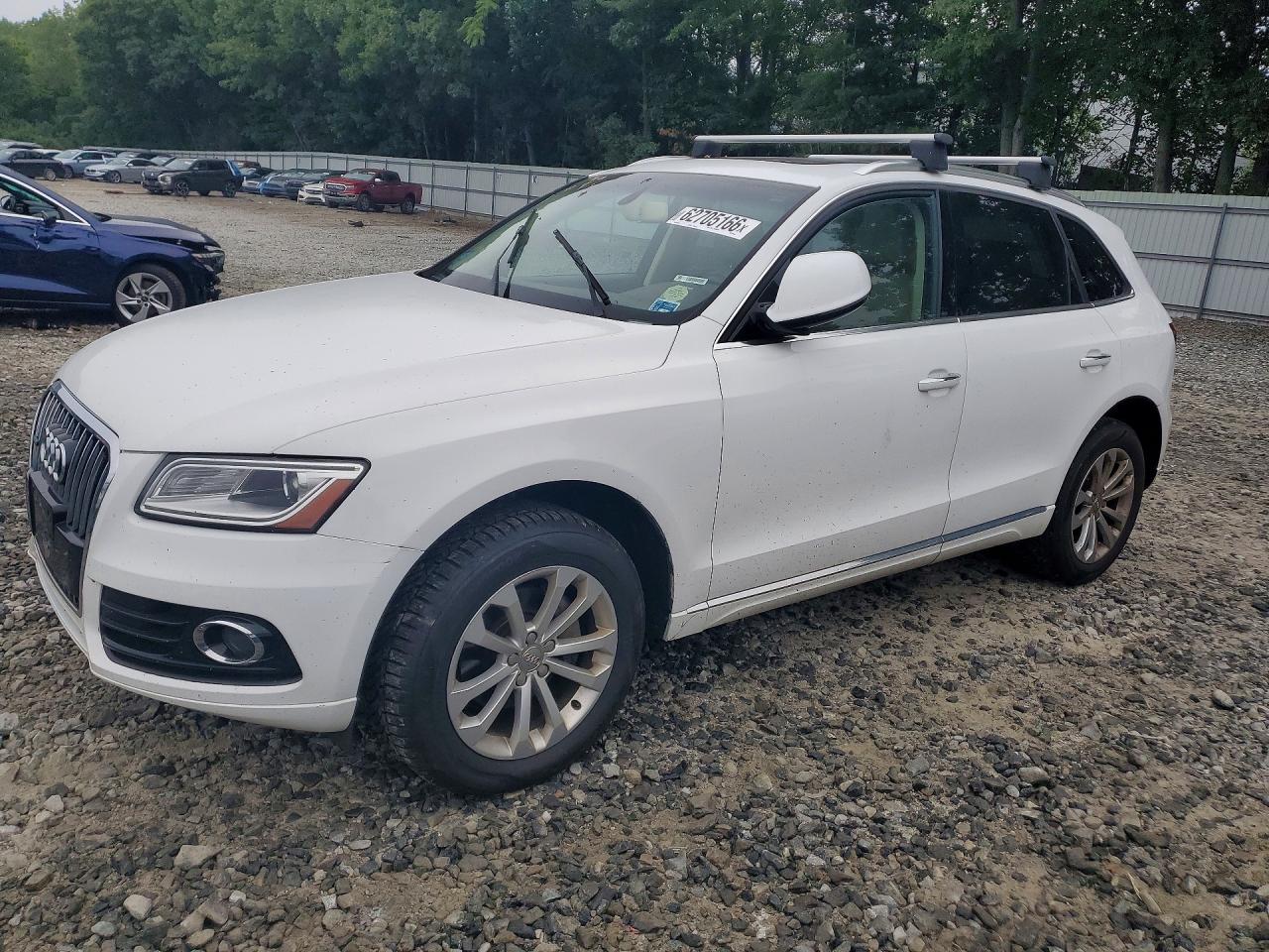 2016 Audi Q5 Premium, VIN WA1C2AFP4GA094190 — Normal wear