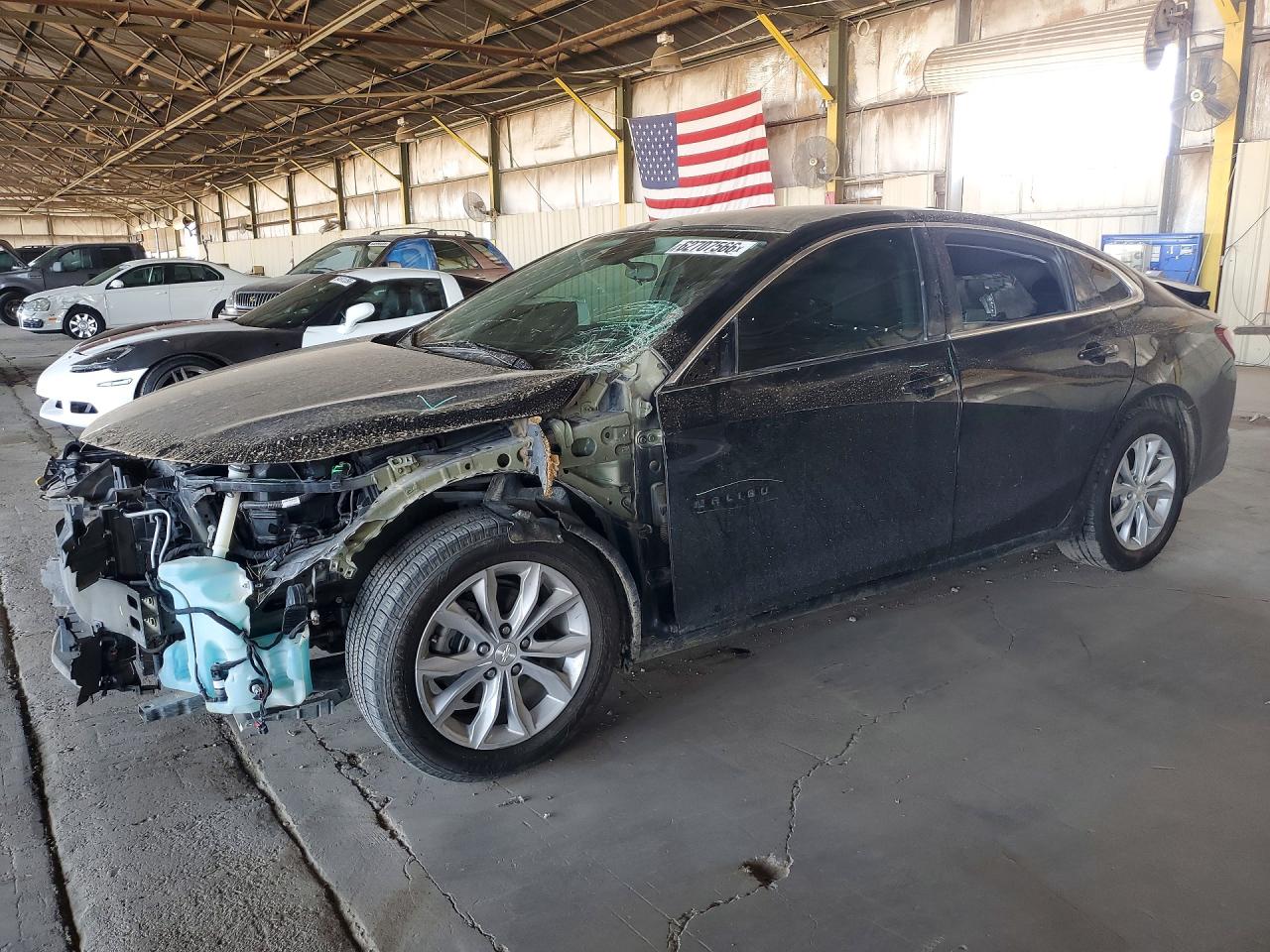 2019 Chevrolet Malibu LT, VIN 1G1ZD5ST3KF205160 — Front end