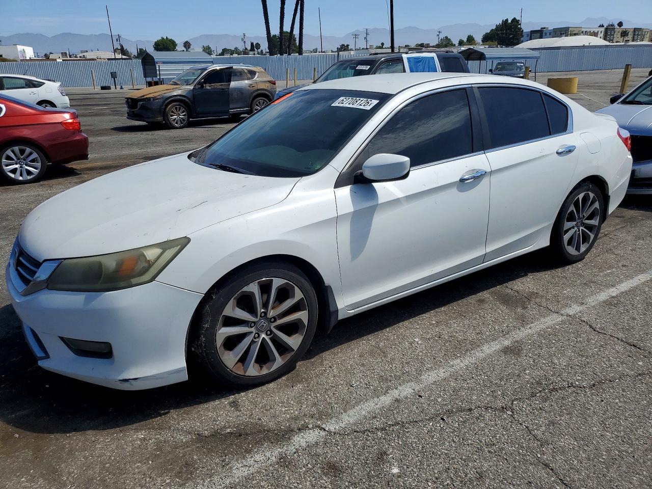 2014 Honda Accord Sport, VIN 1HGCR2F51EA070563 — Minor dents and scratches