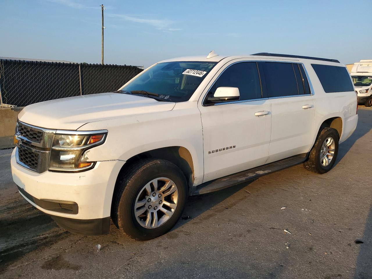 2020 Chevrolet Suburban LS, VIN 1GNSCGKC9LR175306 — Minor dents and scratches