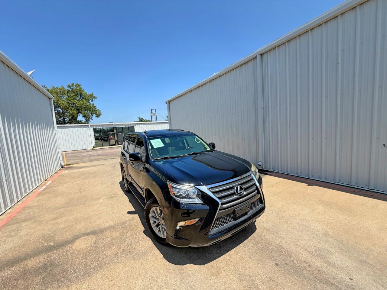2014 Lexus GX 460, VIN JTJBM7FX0E5087190 — Minor dents and scratches
