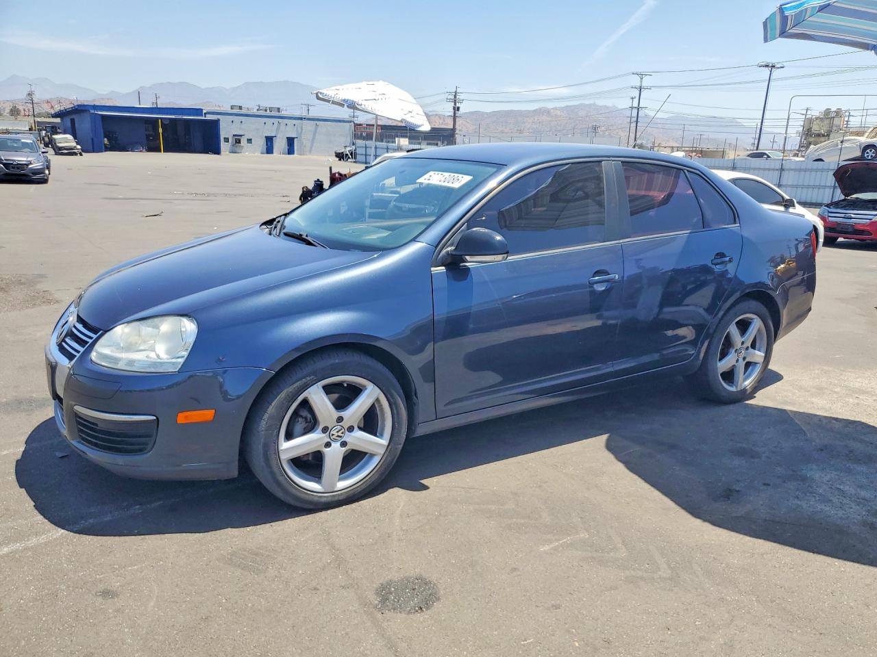 2010 Volkswagen Jetta Limited Edition, VIN 3VWAZ7AJ4AM128165 — Minor dents and scratches