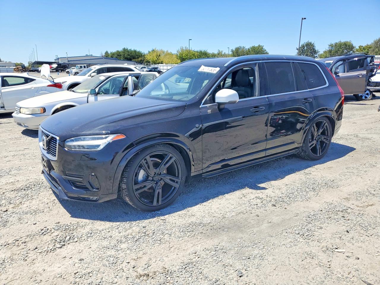 2016 Volvo XC90 T6 R-Design, VIN YV4A22PM0G1040390 — Механическое