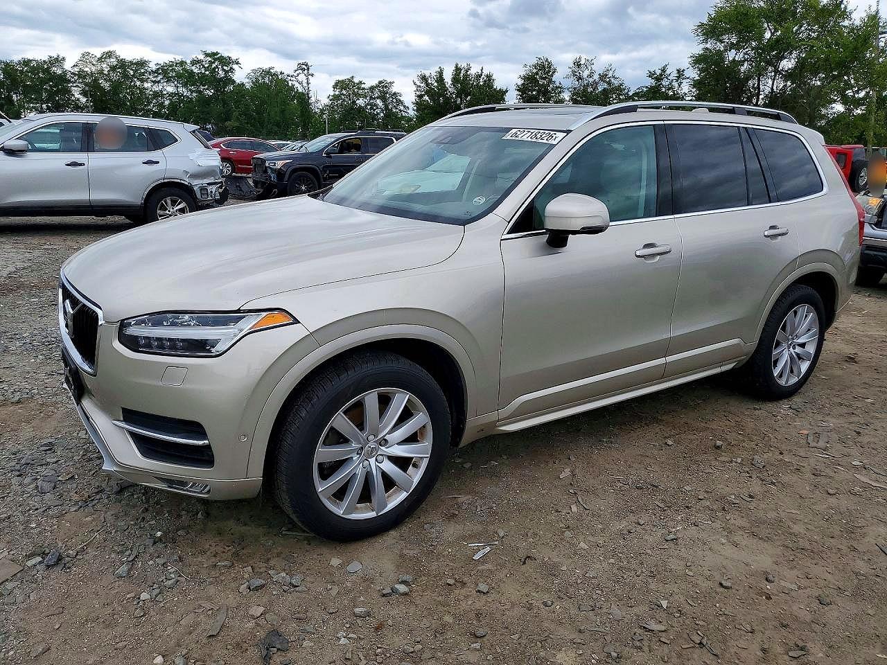 2016 Volvo XC90 T6 Momentum, VIN YV4A22PK5G1051304 — Water / flood
