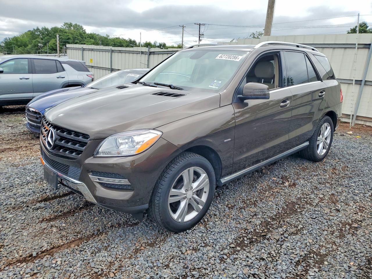 2012 Mercedes-Benz M 350, VIN 4JGDA5HB2CA024991 — Minor dents and scratches