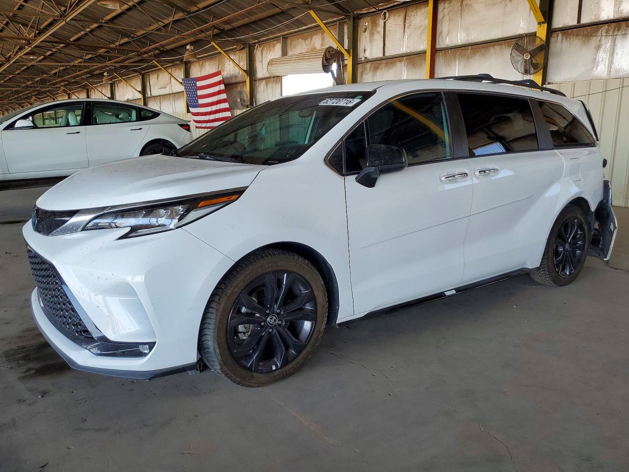 2023 Toyota Sienna XSE, VIN 5TDDRKEC1PS147473 — Rear end