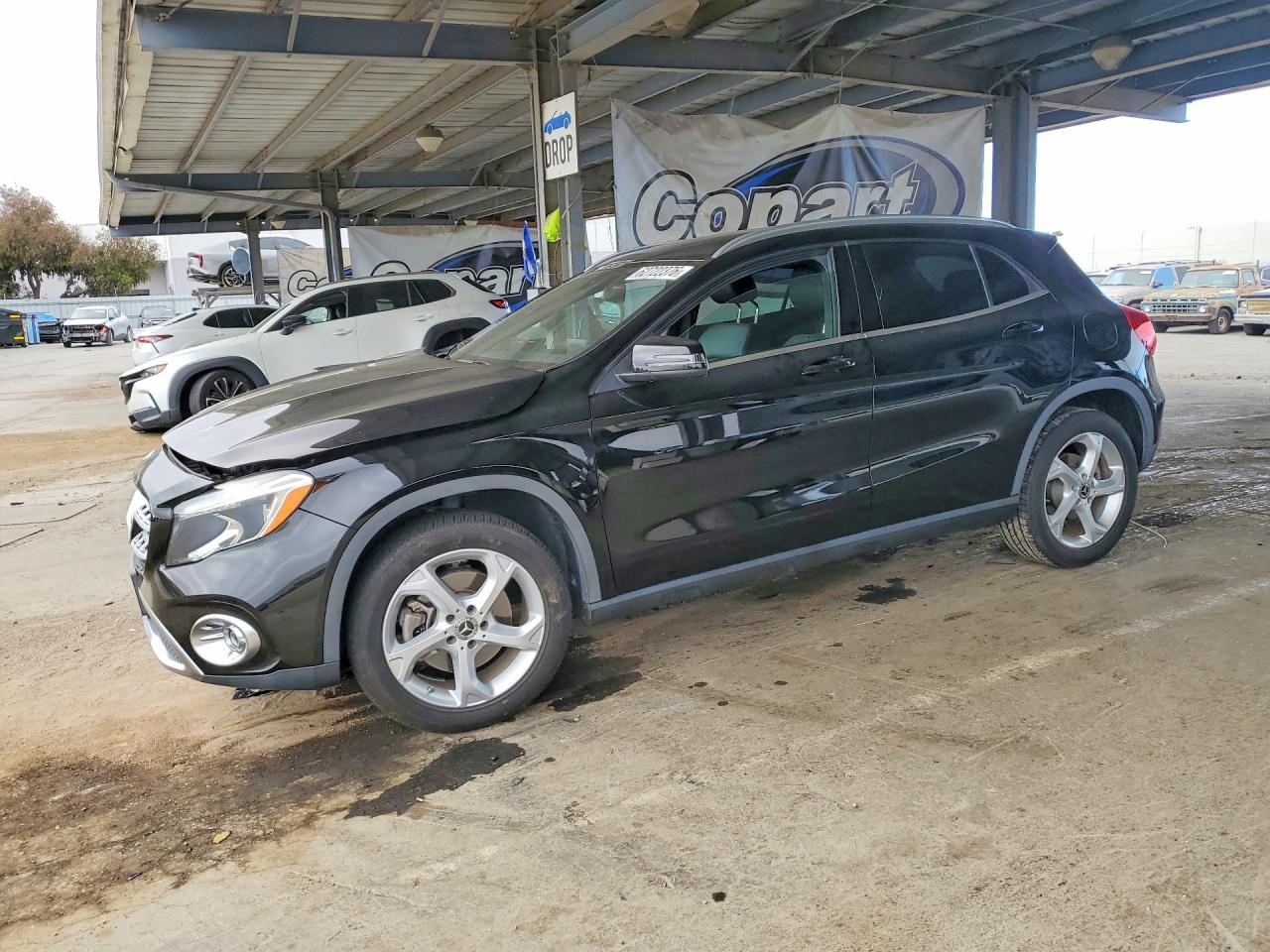 2018 Mercedes-Benz GLA 250, VIN WDCTG4GB7JJ421999 — Перед