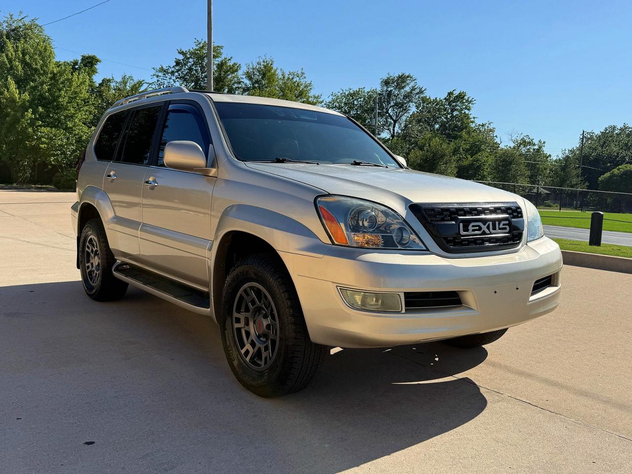 2008 Lexus GX 470, VIN JTJBT20X180159157 — Minor dents and scratches