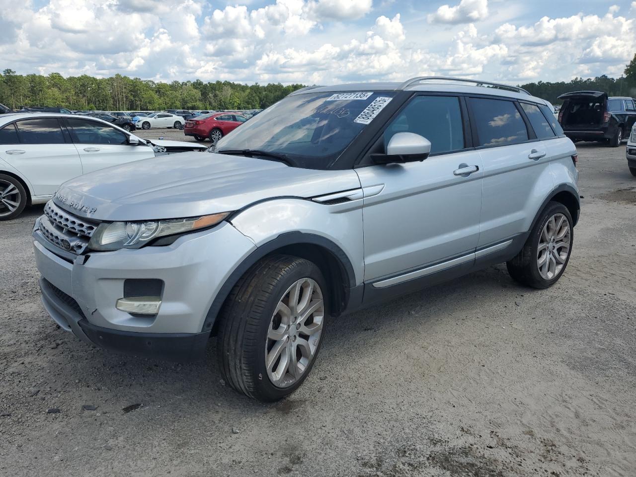 2015 Land Rover Range Rover Evoque Prestige, VIN SALVV2BGXFH076339 — Front end