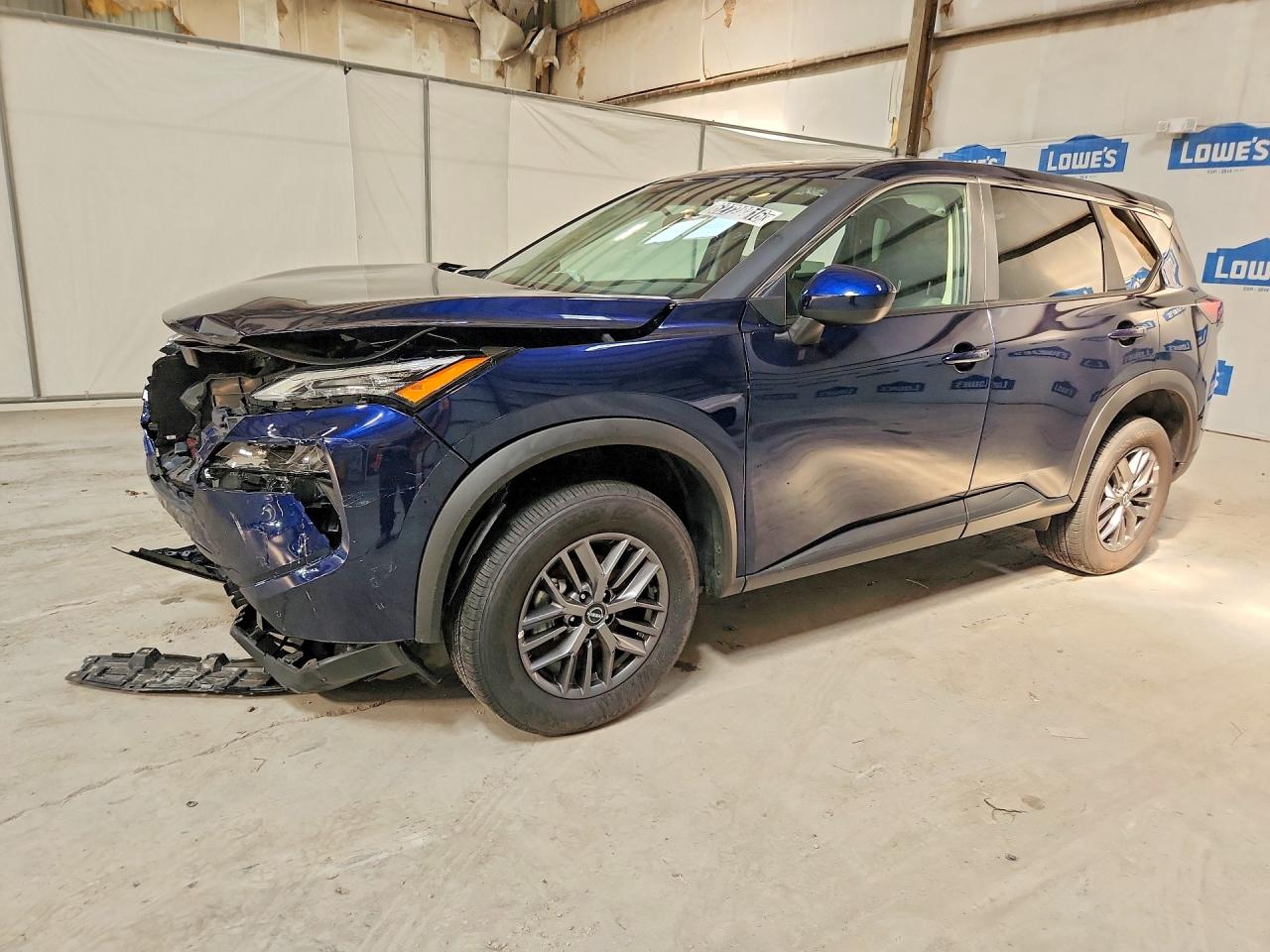 2026 Nissan Rogue SV, VIN 5N1BT3BBXTC756367 — Перед