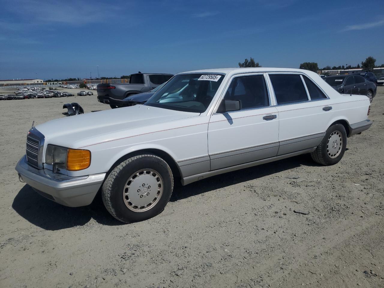 1991 Mercedes-Benz 350, VIN WDBCB35E4MA579652 — Minor dents and scratches