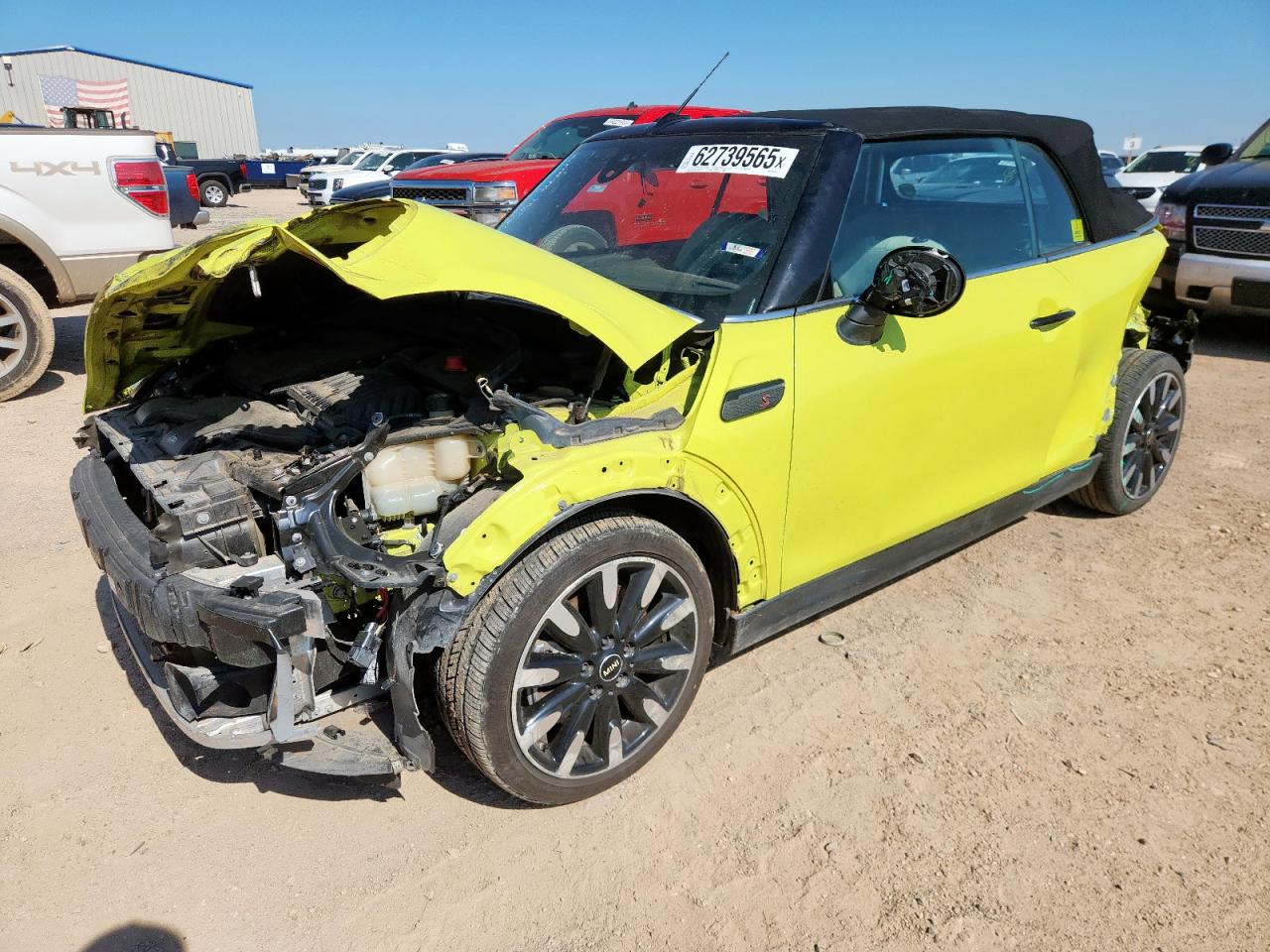 2022 MINI Convertible Cooper S, VIN WMW43DL04N3P11750 — Перед