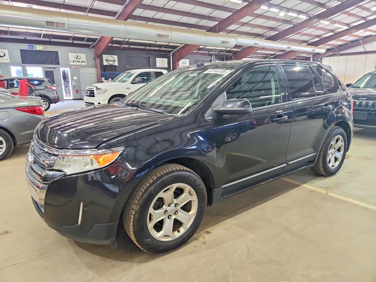 2013 Ford Edge SEL, VIN 2FMDK3J90DBA46843 — Minor dents and scratches