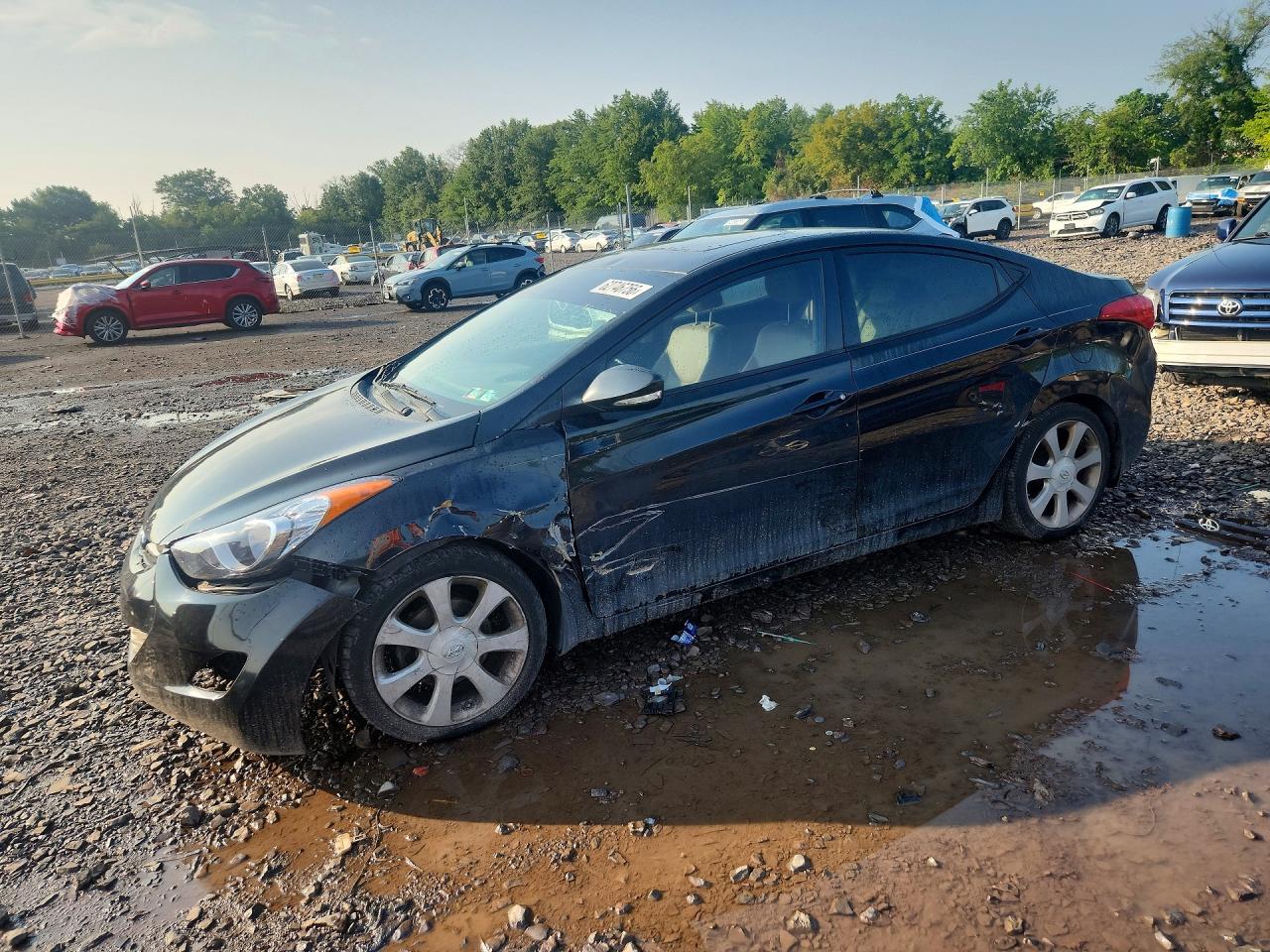 2013 Hyundai Elantra Limited, VIN KMHDH4AE5DU618243 — Front end