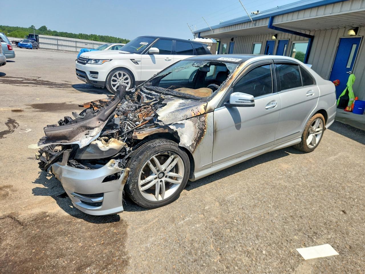 2014 Mercedes-Benz C 300 Sport, VIN WDDGF8AB1EA908539 — Engine fire