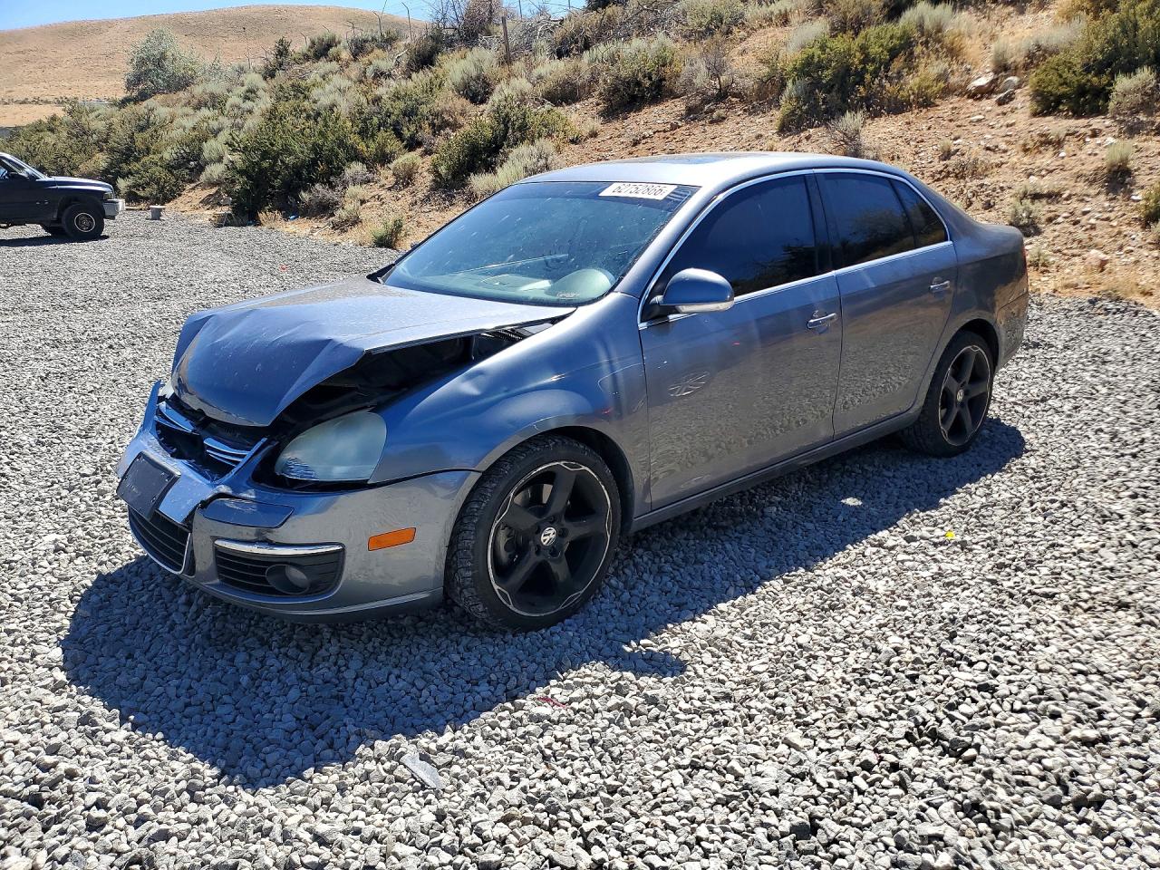 2006 Volkswagen Jetta, VIN 3VWKJ71K76M663745 — Перед