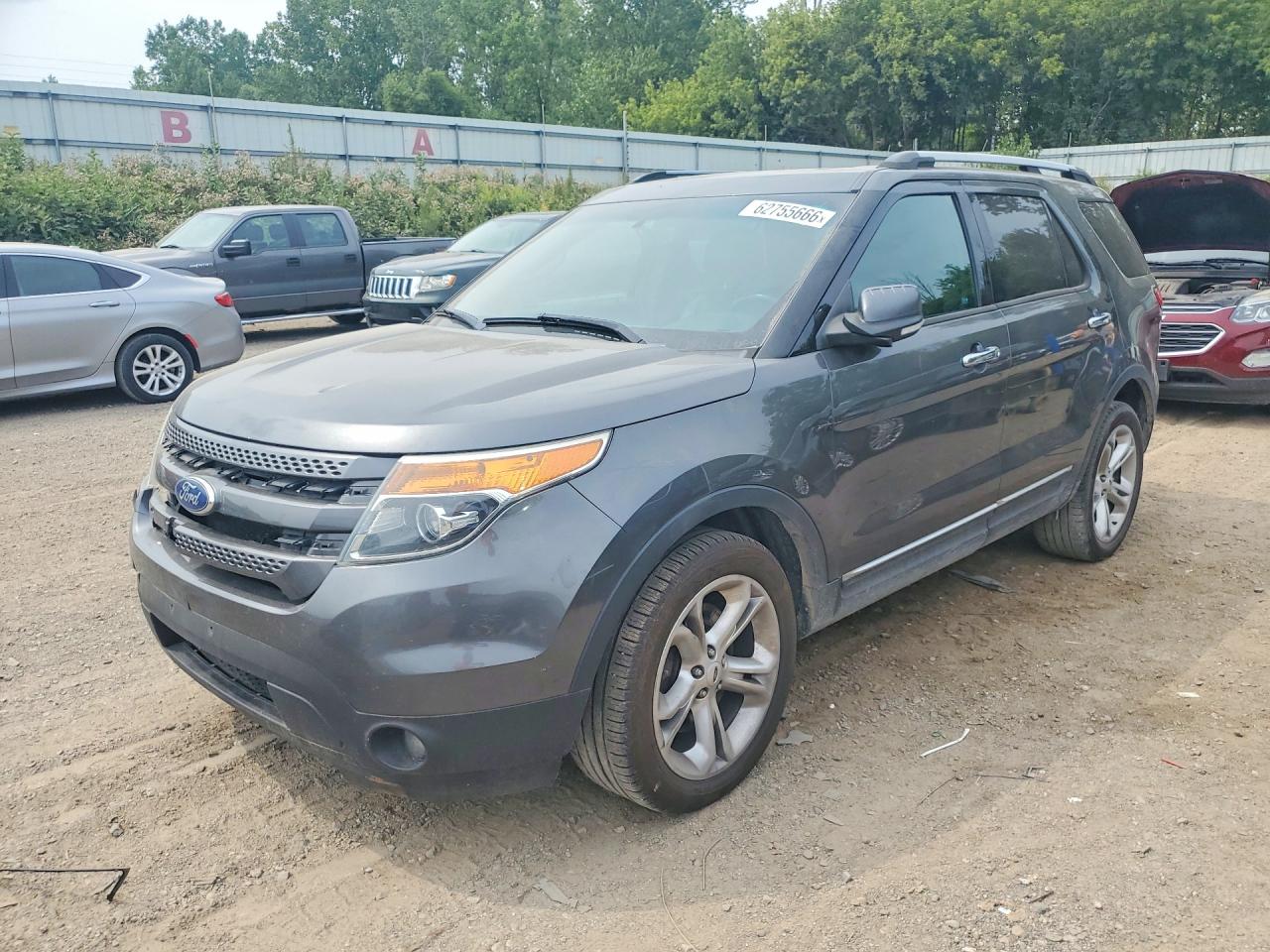 2015 Ford Explorer Limited, VIN 1FM5K8F84FGC17879 — Front end