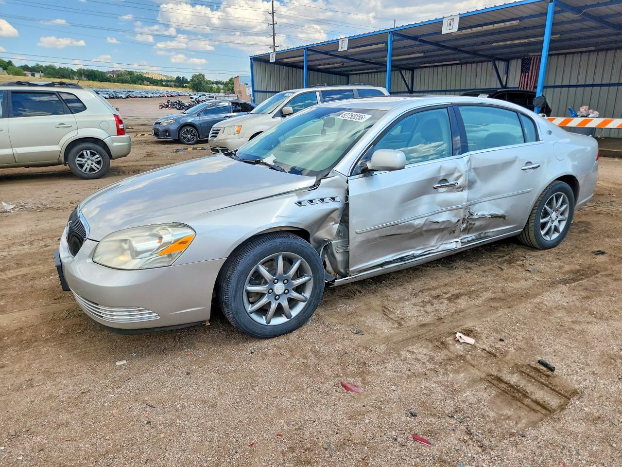 2006 Buick Lucerne CXL, VIN 1G4HR57YX6U249548 — Бок
