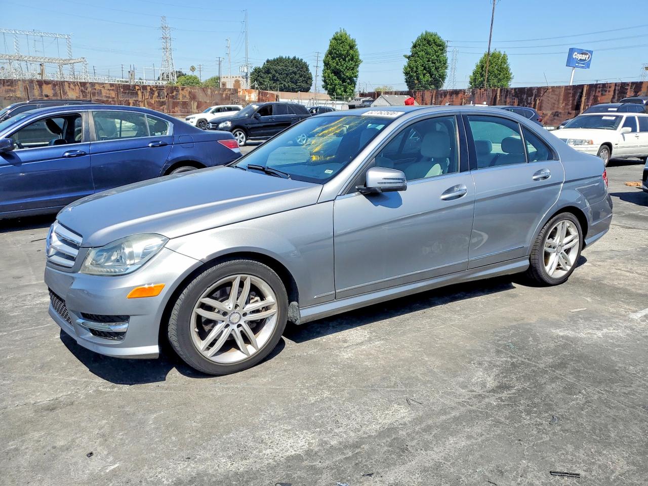 2014 Mercedes-Benz C 250 Luxury, VIN WDDGF4HB0EA965961 — Normal wear