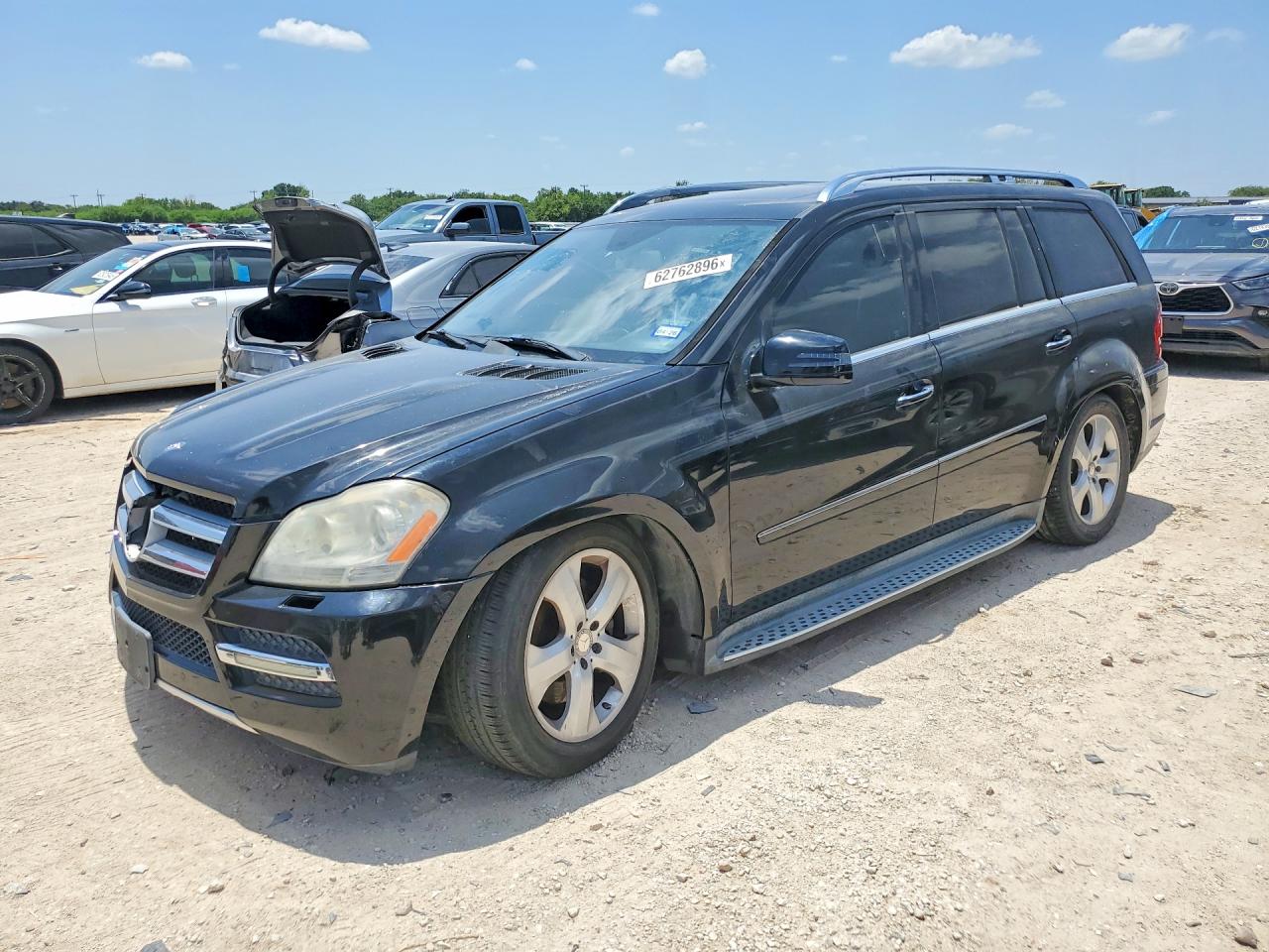 2012 Mercedes-Benz GL 450, VIN 4JGBF7BE2CA801676 — Front end
