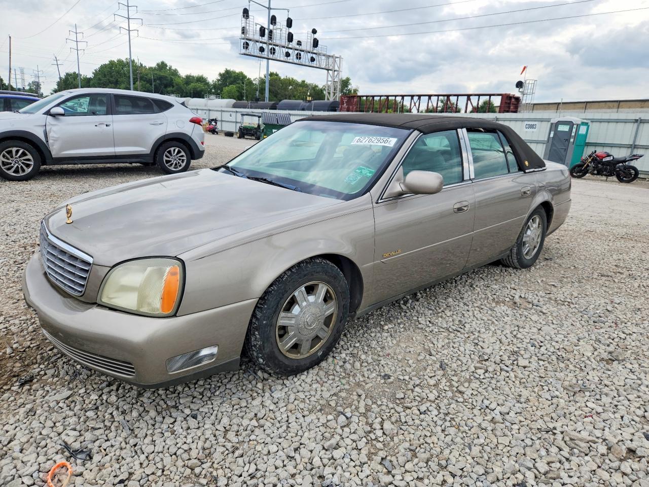 2003 Cadillac DeVille, VIN 1G6KD54Y63U132710 — Front end
