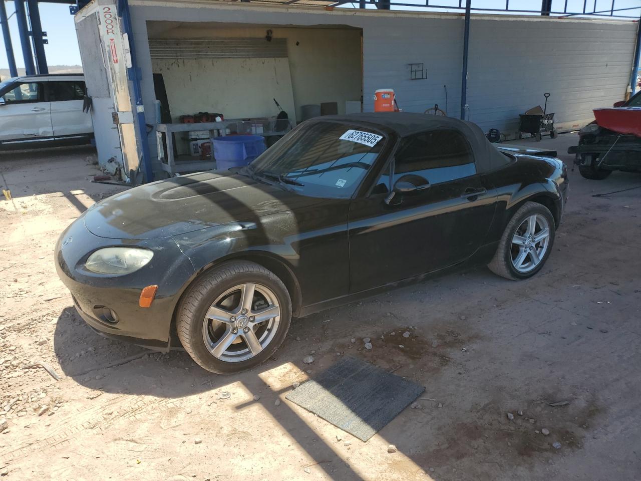 2006 Mazda MX-5 Miata Touring, VIN JM1NC25F760106900 — Rear end