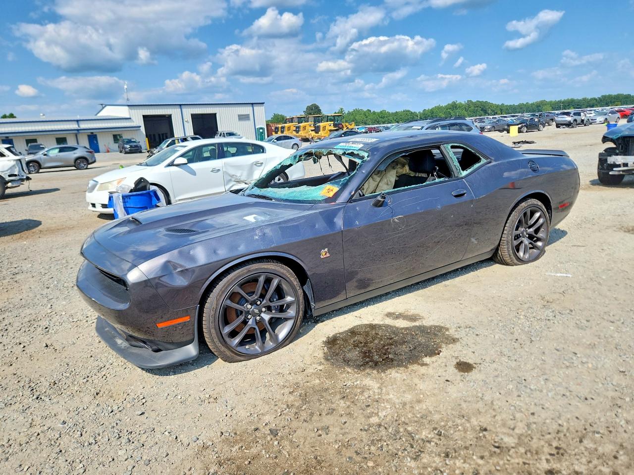 2021 Dodge Challenger R/T Scat Pack, VIN 2C3CDZFJ4MH665088 — Вандализм