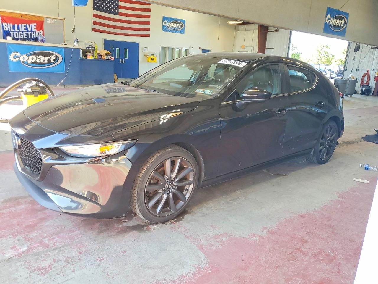2019 Mazda 3 Preferred, VIN JM1BPBMM5K1140944 — Rear end