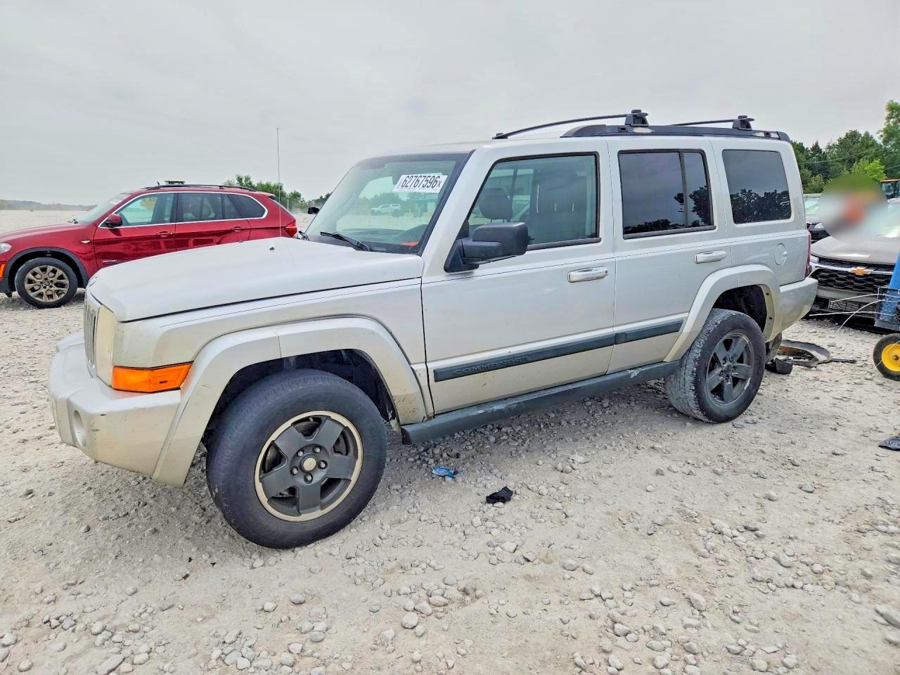 2008 Jeep Commander Sport, VIN 1J8HG48K88C235700 — Rear end