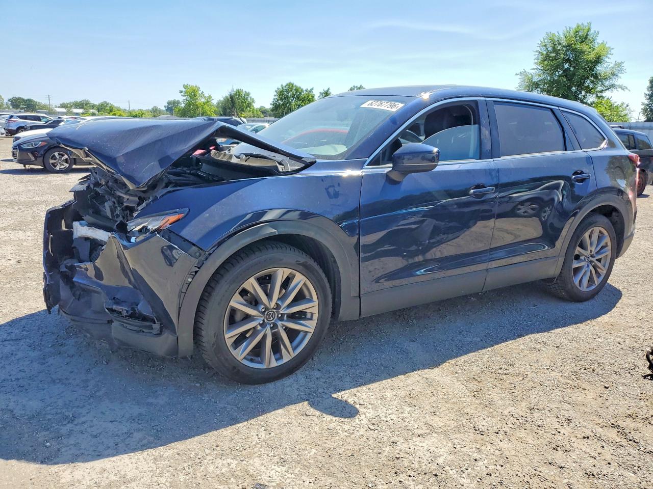 2021 Mazda CX-9 Touring, VIN JM3TCBCY8M0453250 — Перед