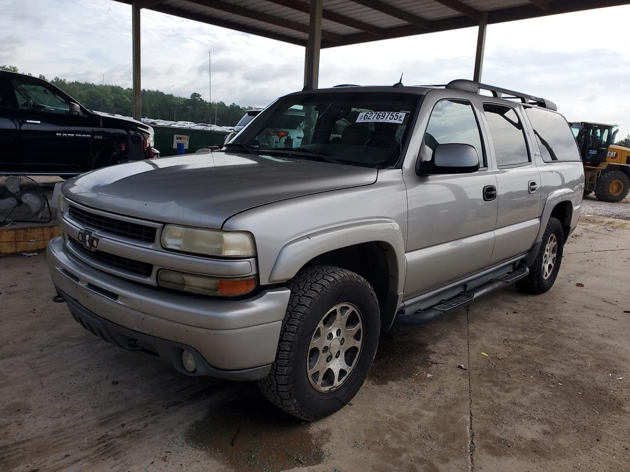 2005 Chevrolet Suburban Z71, VIN 3GNFK16ZX5G166830 — Water / flood