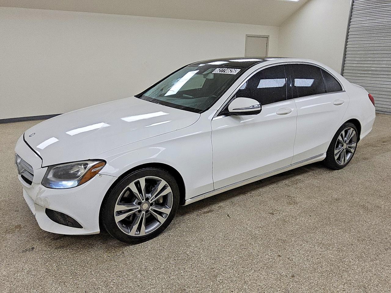 2016 Mercedes-Benz C 300, VIN 55SWF4JB7GU132070 — Front end