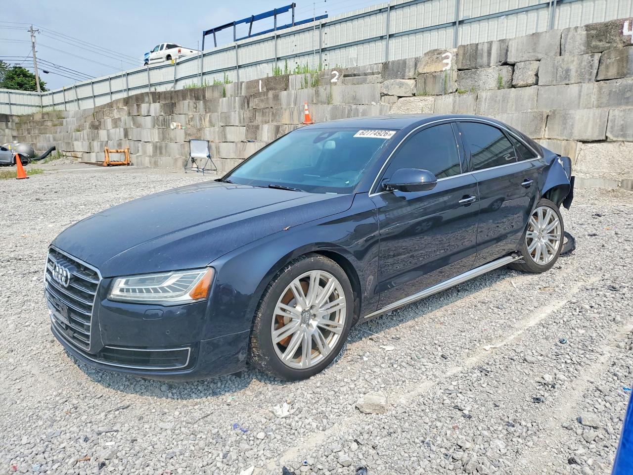 2015 Audi A8 4.0T, VIN WAUJ2AFD3FN036689 — Rear end