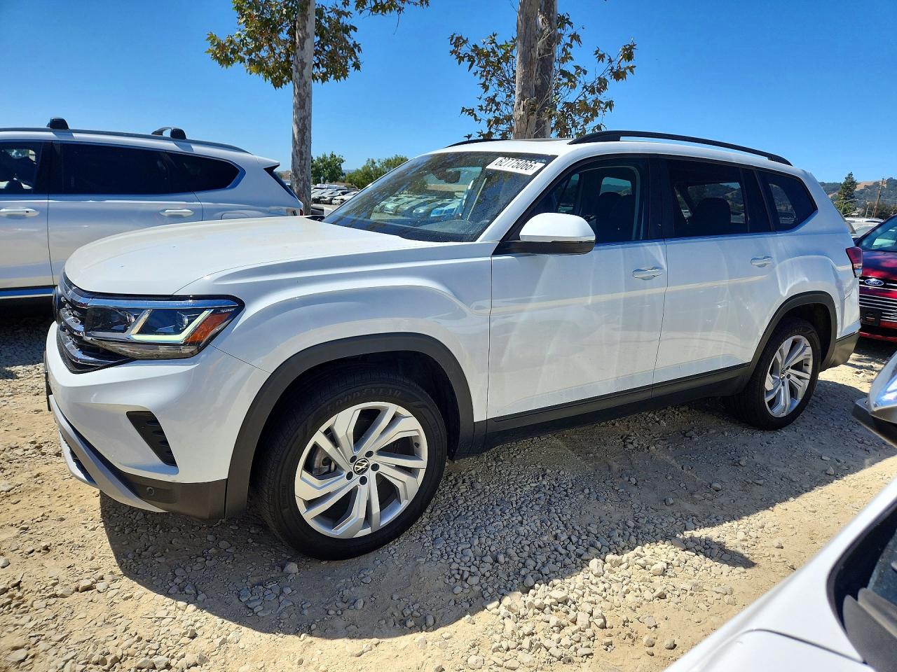 2023 Volkswagen Atlas SE, VIN 1V2JR2CA0PC525139 — Side