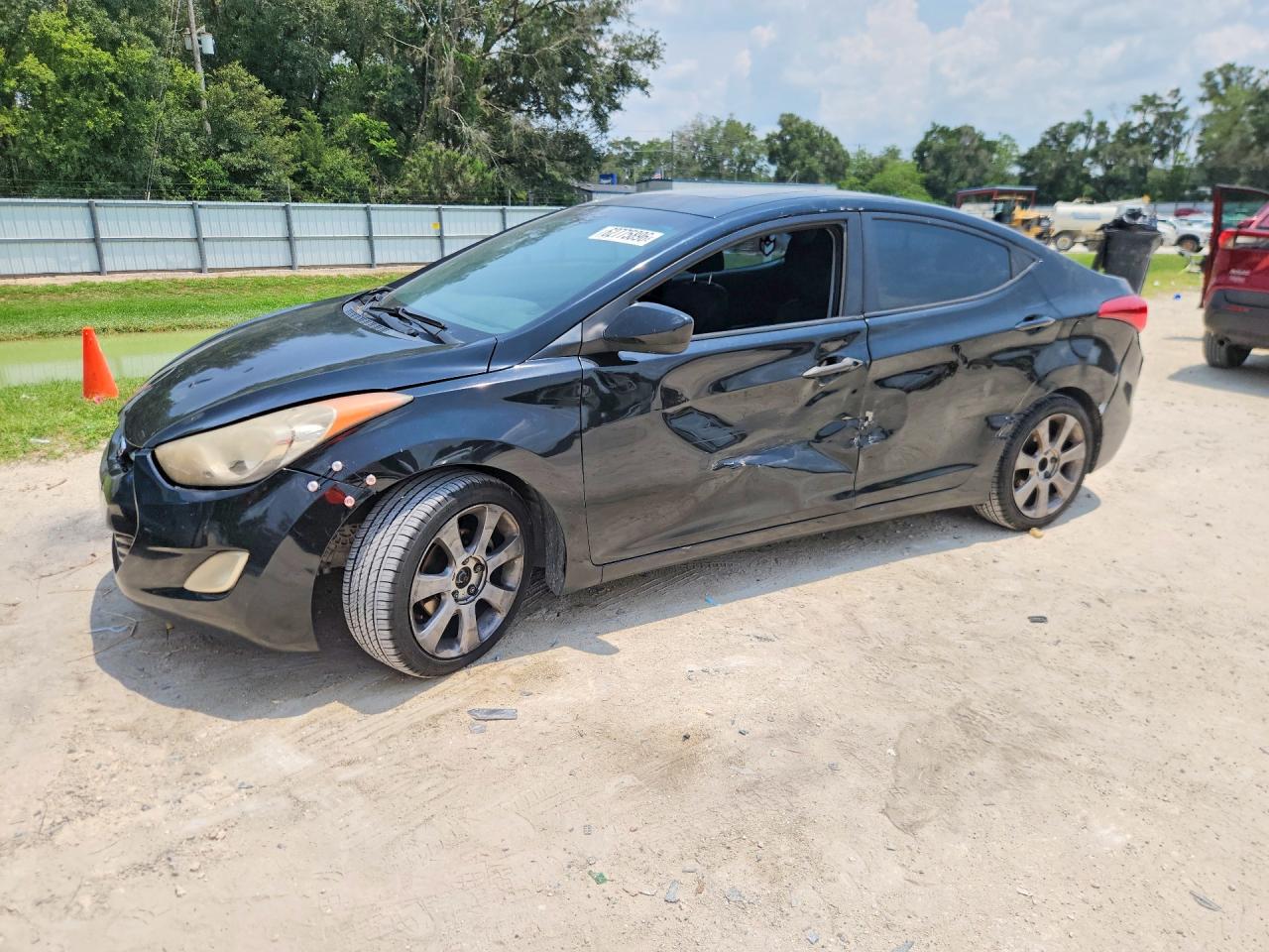 2012 Hyundai Elantra GLS, VIN KMHDH4AE2CU213844 — Side