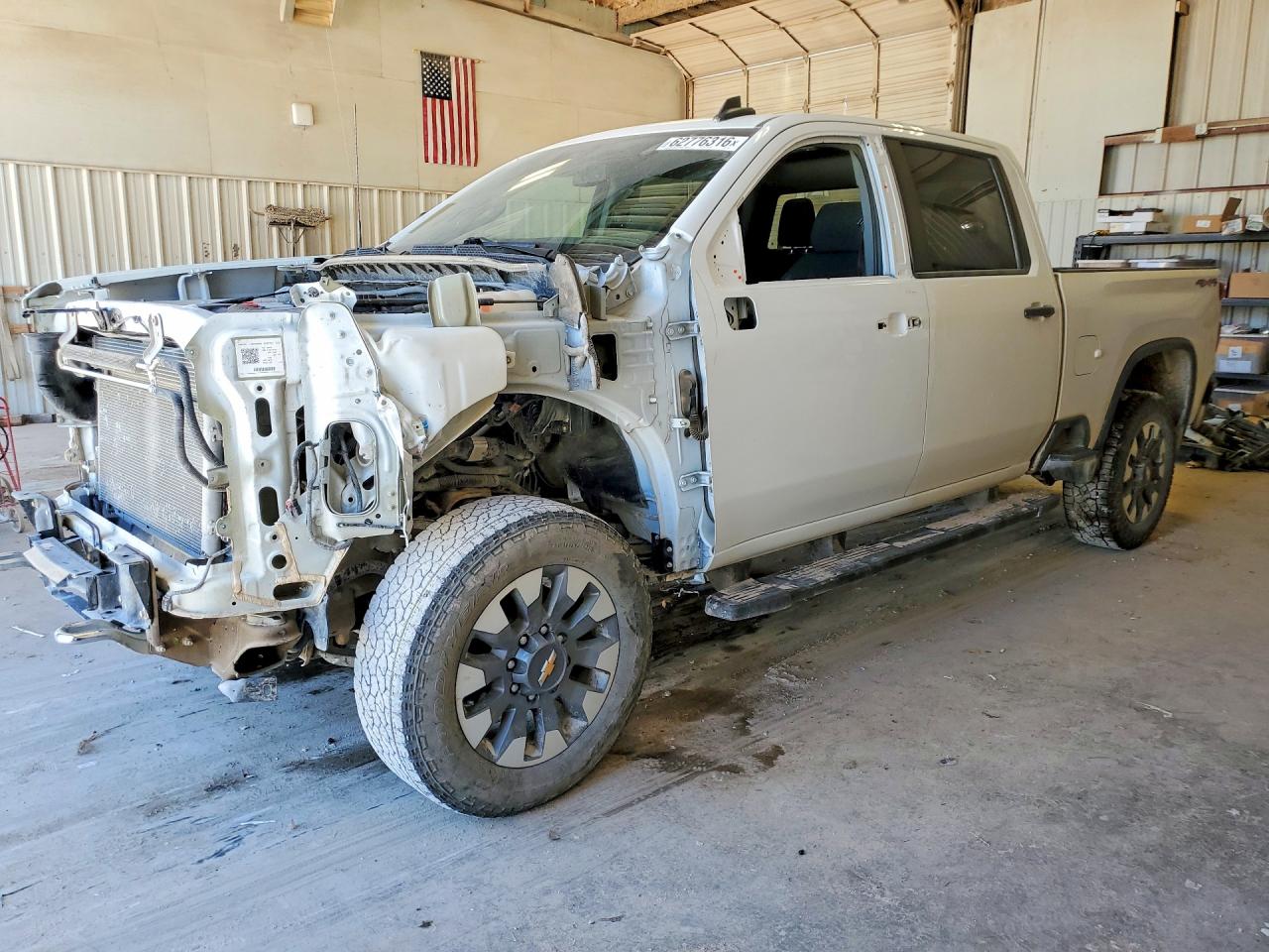 2024 Chevrolet Silverado 2500HD Custom, VIN 1GC1YME70RF348627 — Front end
