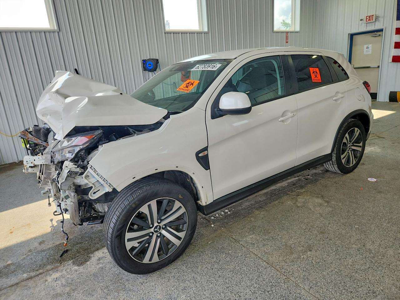 2021 Mitsubishi Outlander ES, VIN JA4ARUAU1MU011925 — Front end