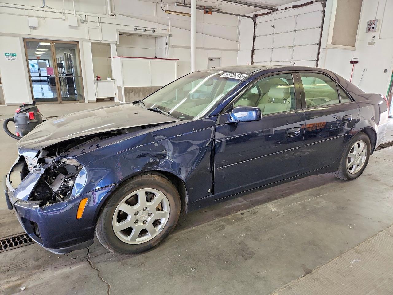 2007 Cadillac CTS, VIN 1G6DP577370138030 — Перед