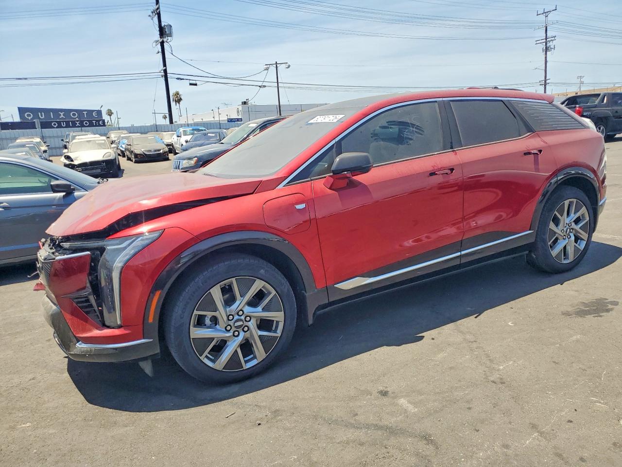 2025 Cadillac Optiq Luxury, VIN 3GYK3BMRXSS267902 — Перед