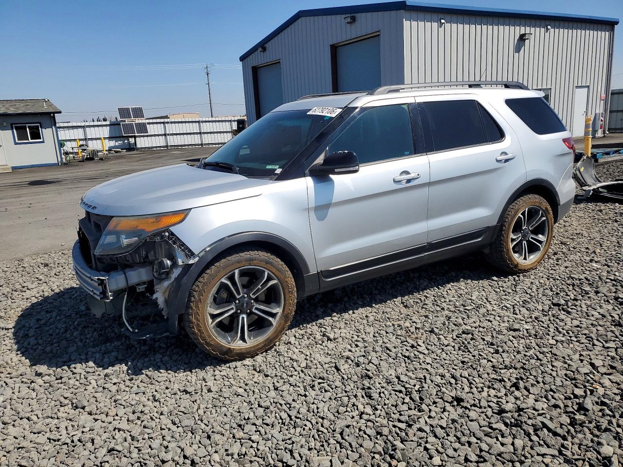2015 Ford Explorer Sport, VIN 1FM5K8GT7FGB02776 — Front end