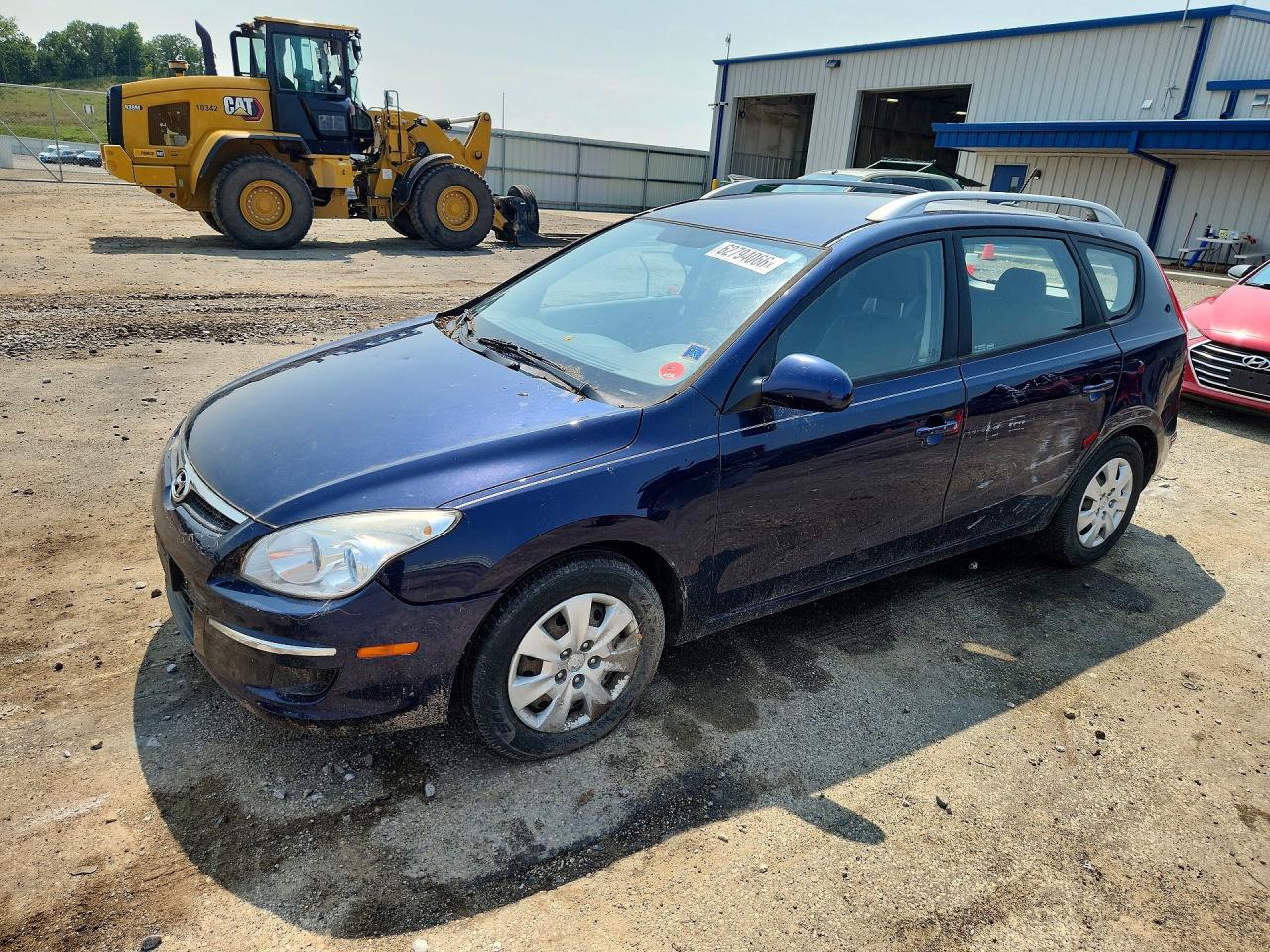 2011 Hyundai Elantra GLS, VIN KMHDC8AE6BU090585 — Side