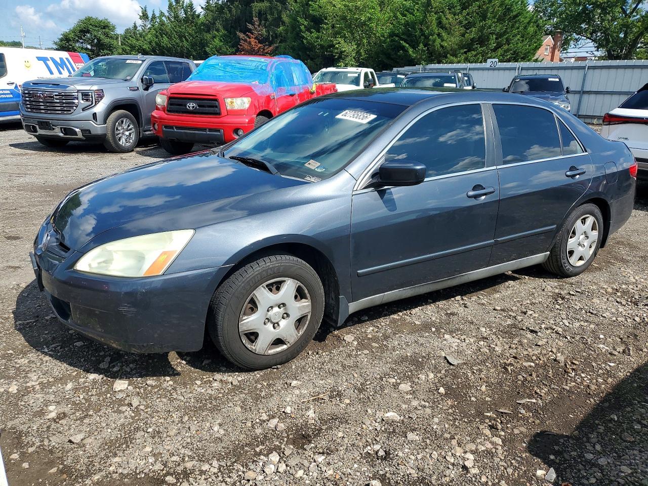 2005 Honda Accord LX, VIN 1HGCM56405A156468 — Зад