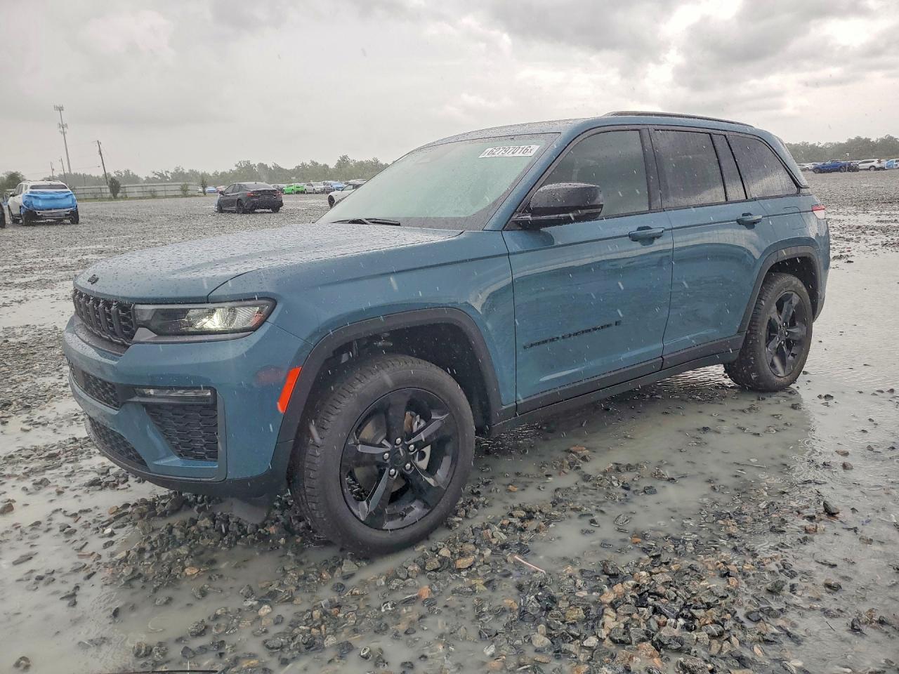 2026 Jeep Grand Cherokee, VIN 1C4RJGBR1T8573617 — Side