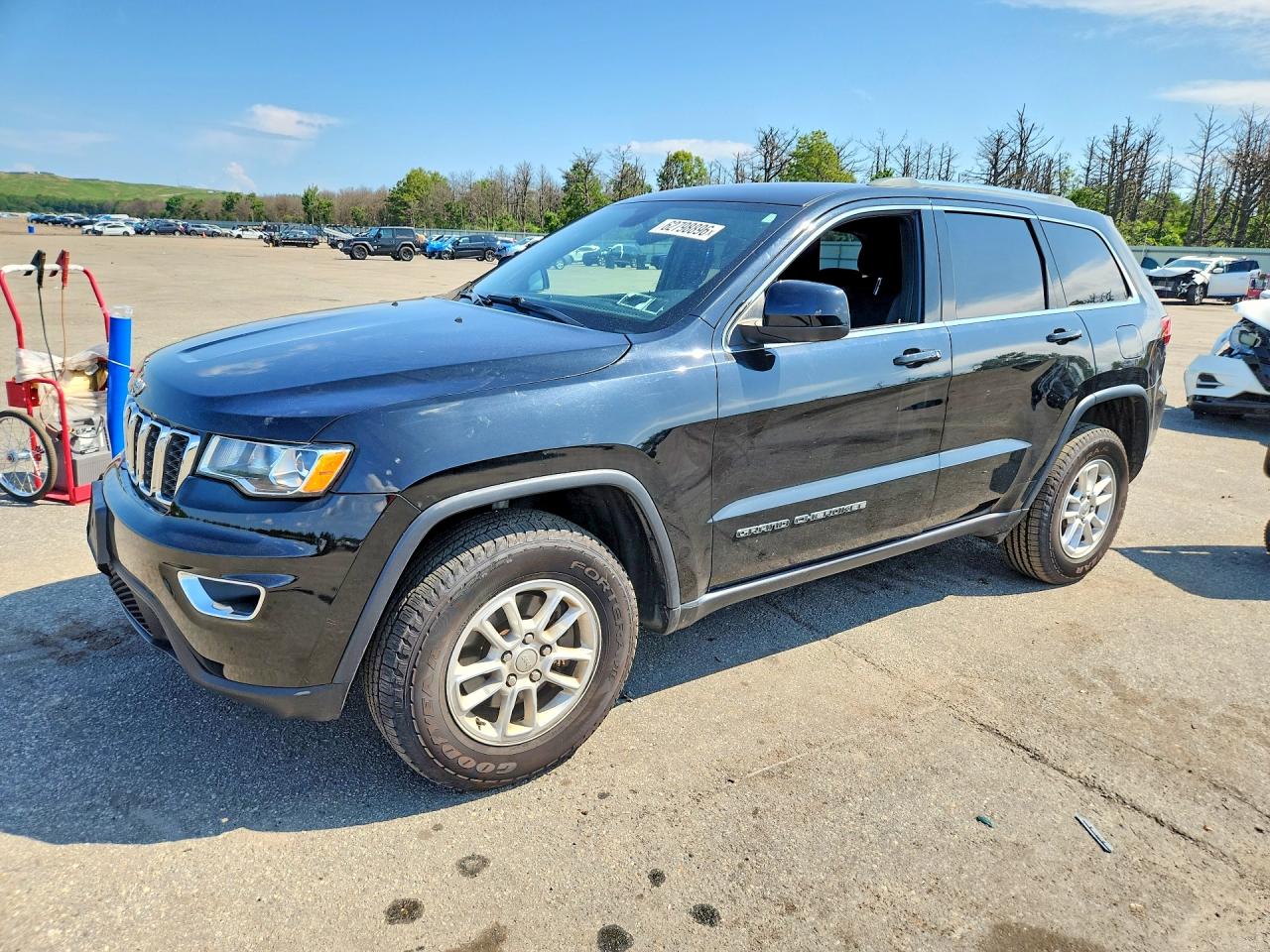 2020 Jeep Grand Cherokee Altitude, VIN 1C4RJFAG6LC101680 — Front end