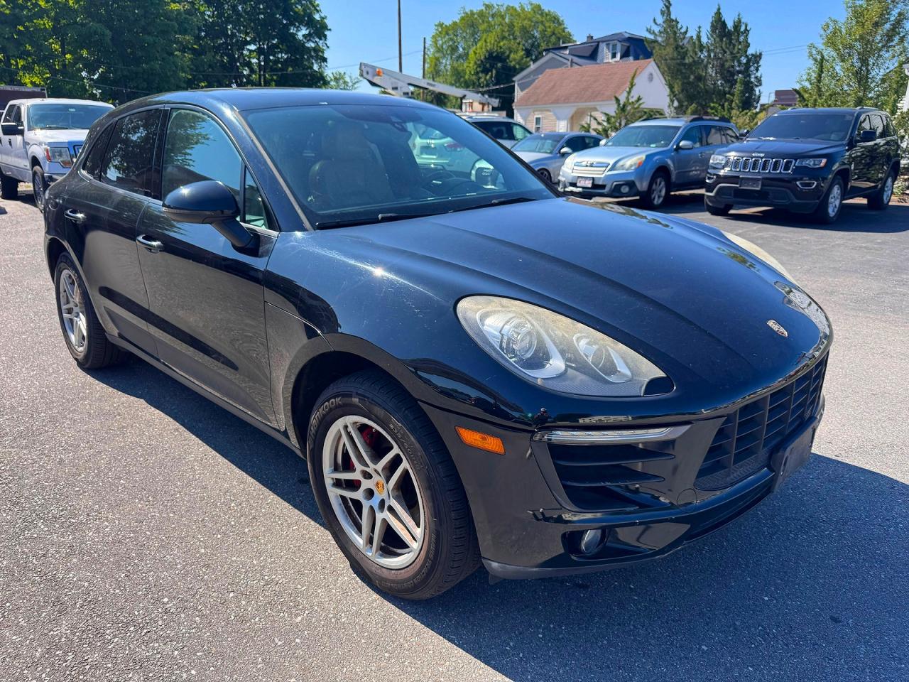 2017 Porsche Macan, VIN WP1AA2A52HLB03856 — Normal wear