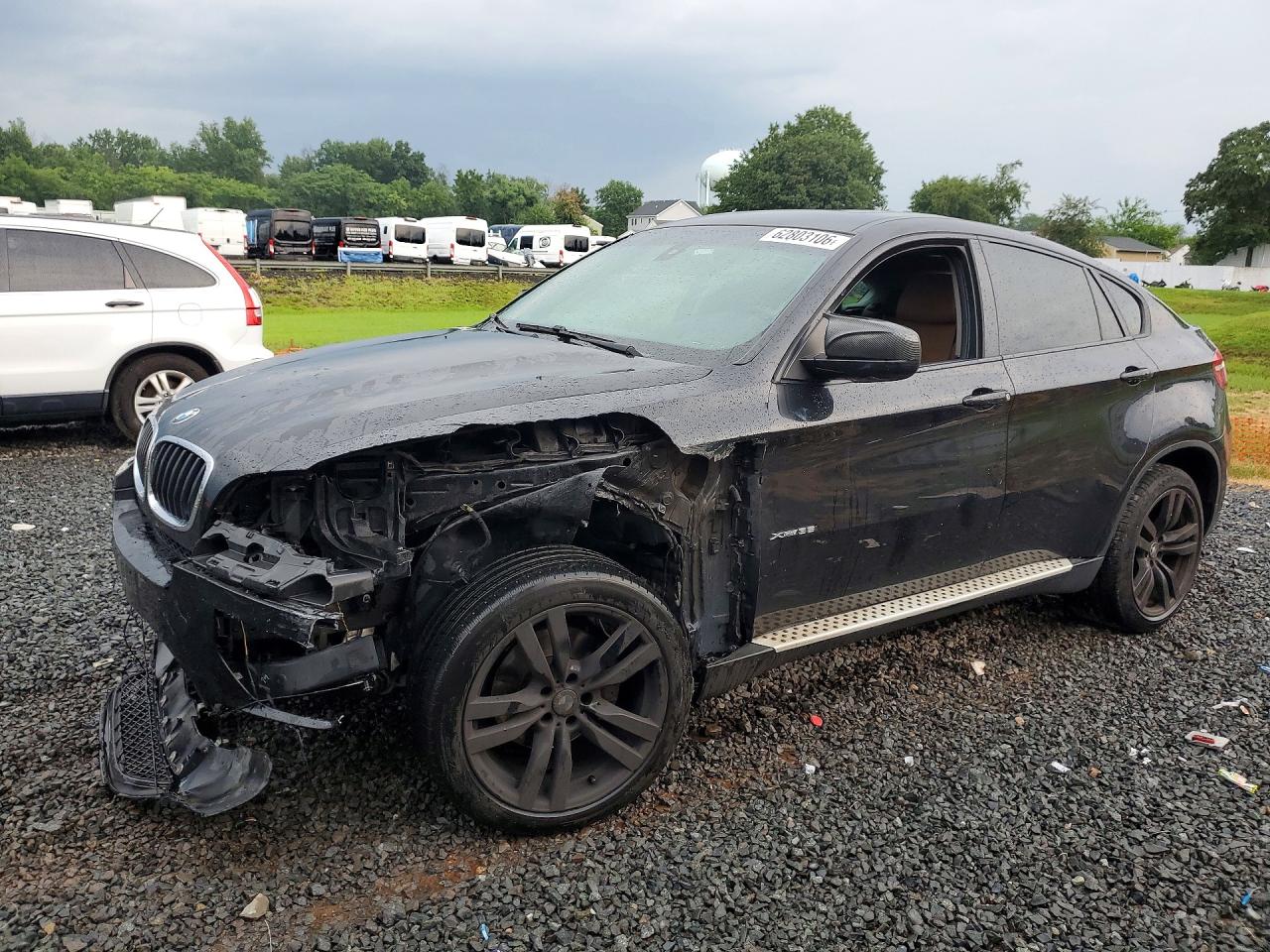2014 BMW X6 xDrive35i, VIN 5UXFG2C53E0H09944 — Перед