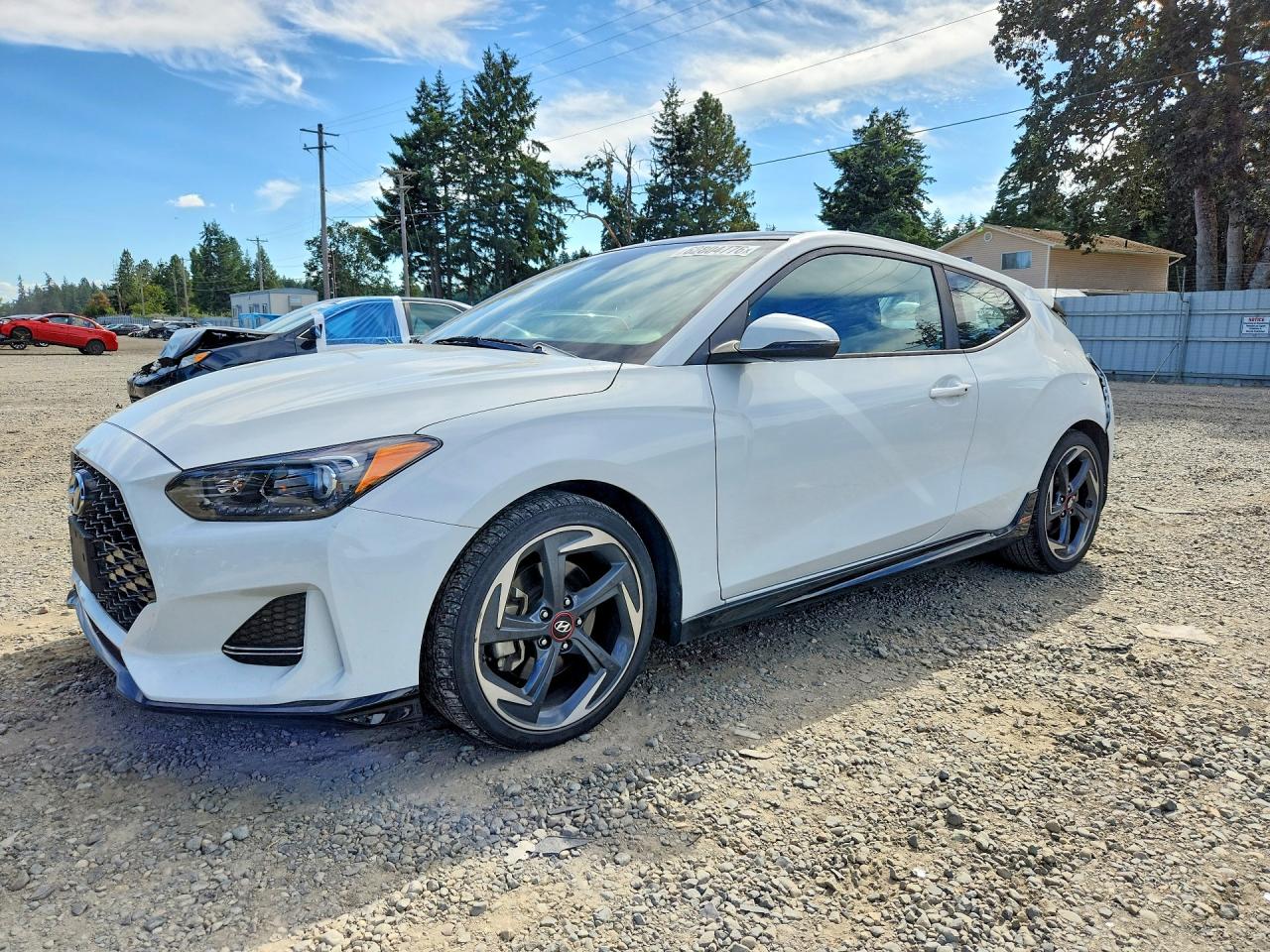 2021 Hyundai Veloster Turbo, VIN KMHTH6AB5MU032347 — Зад
