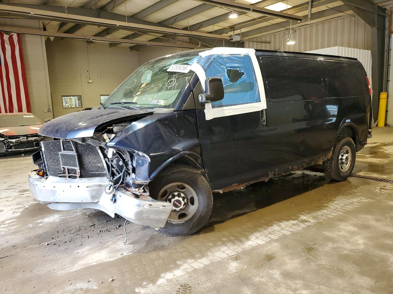 2010 GMC Savana Cargo, VIN 1GTZGFBA0A1121084 — Front end
