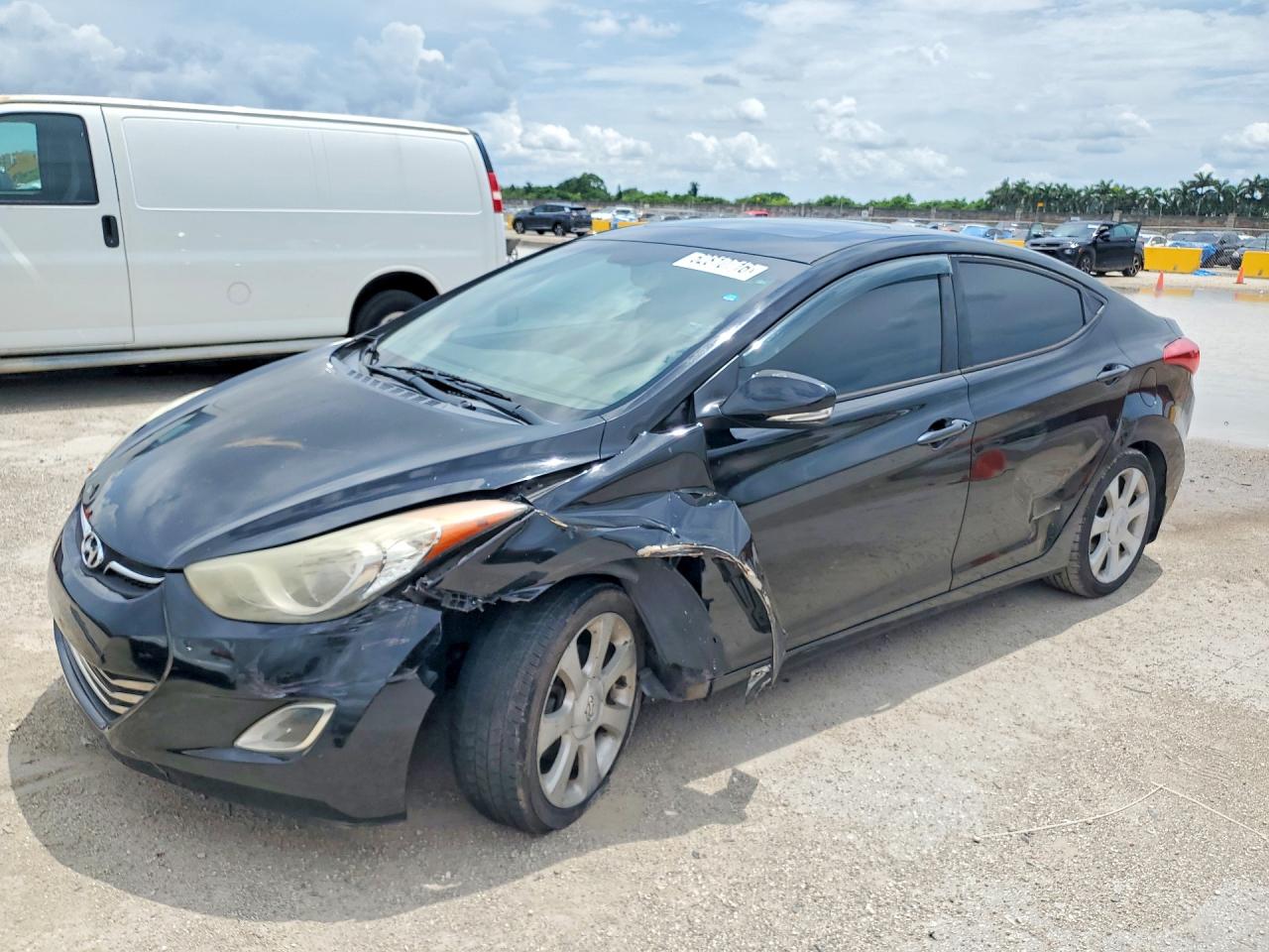 2013 Hyundai Elantra GLS, VIN KMHDH4AE2DU847771 — Front end